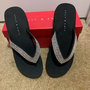 Kelly & Katie flip flops. Size 8